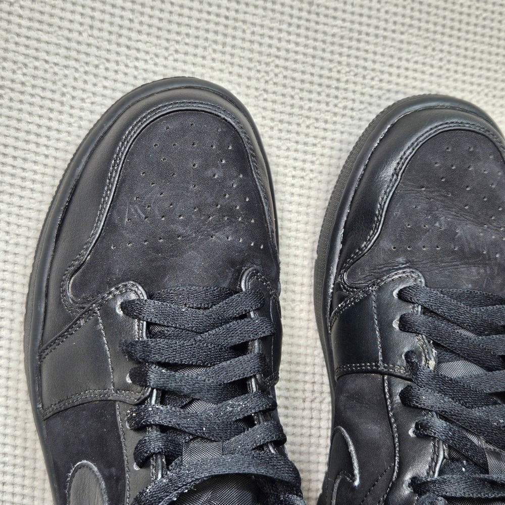 Jordan 1 Mid Triple Black Mens Sneakers 554724-050 Size 9 Black Black AS IS. - Picture 11 of 16